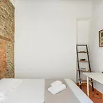 Guesthost - Nest Steps From Cascine Park * Florence